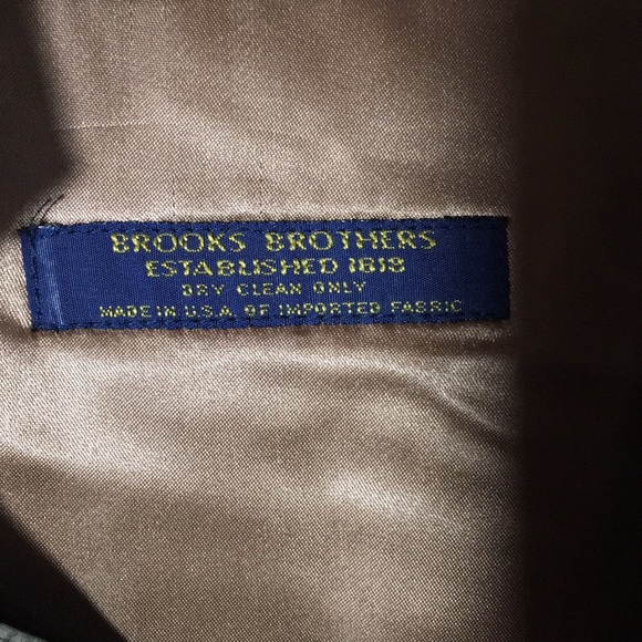 Brooks Brothers Trench coat. - Picture 4 of 8